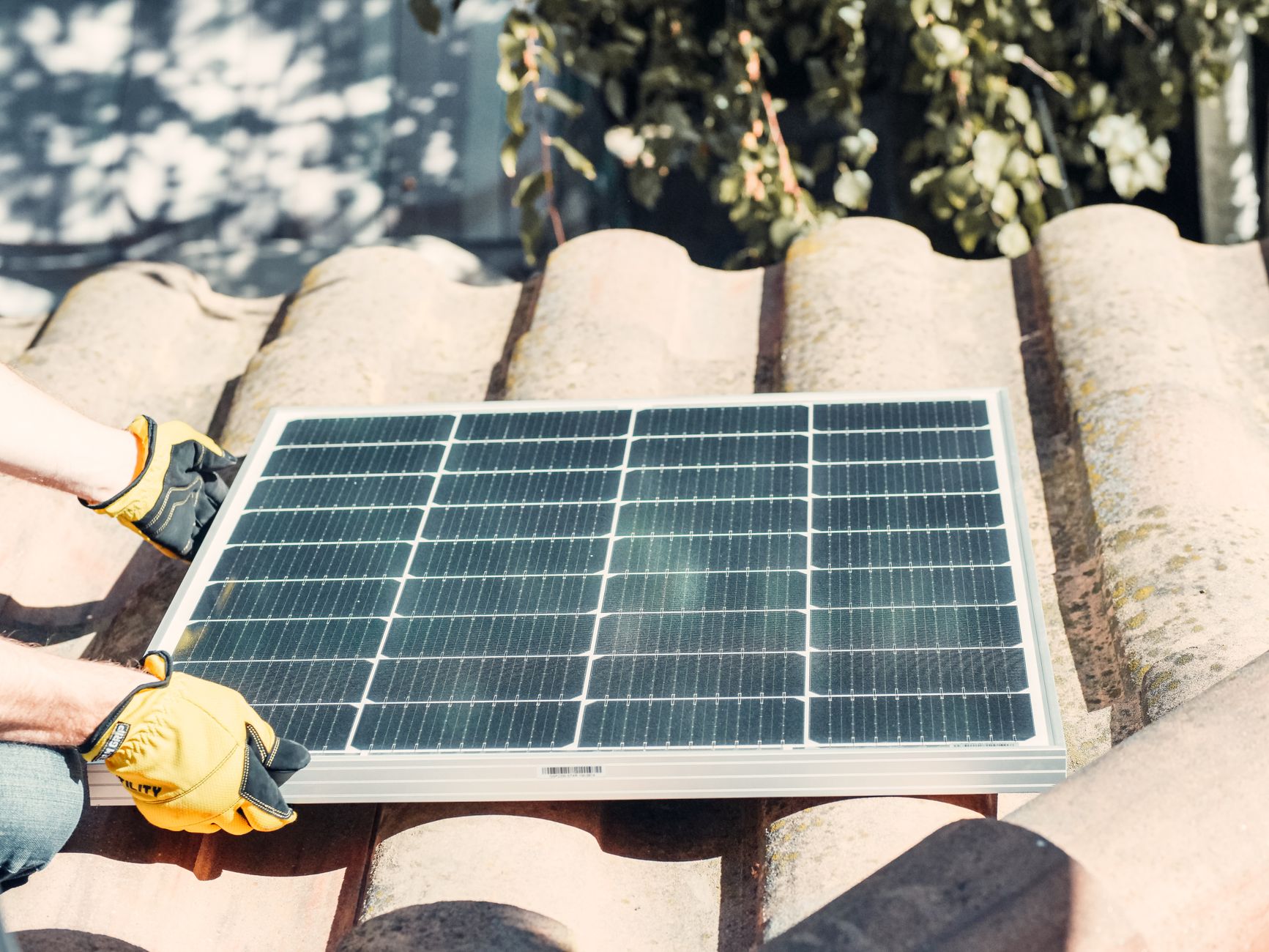 Installateur panneaux solaires équipe à Montpellier